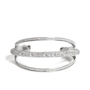 New GUESS Silver-Tone Patricia Cuff Bracelet